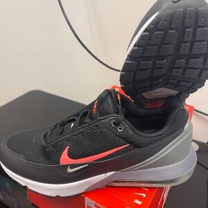 Men’s Nike AirMax Pulse